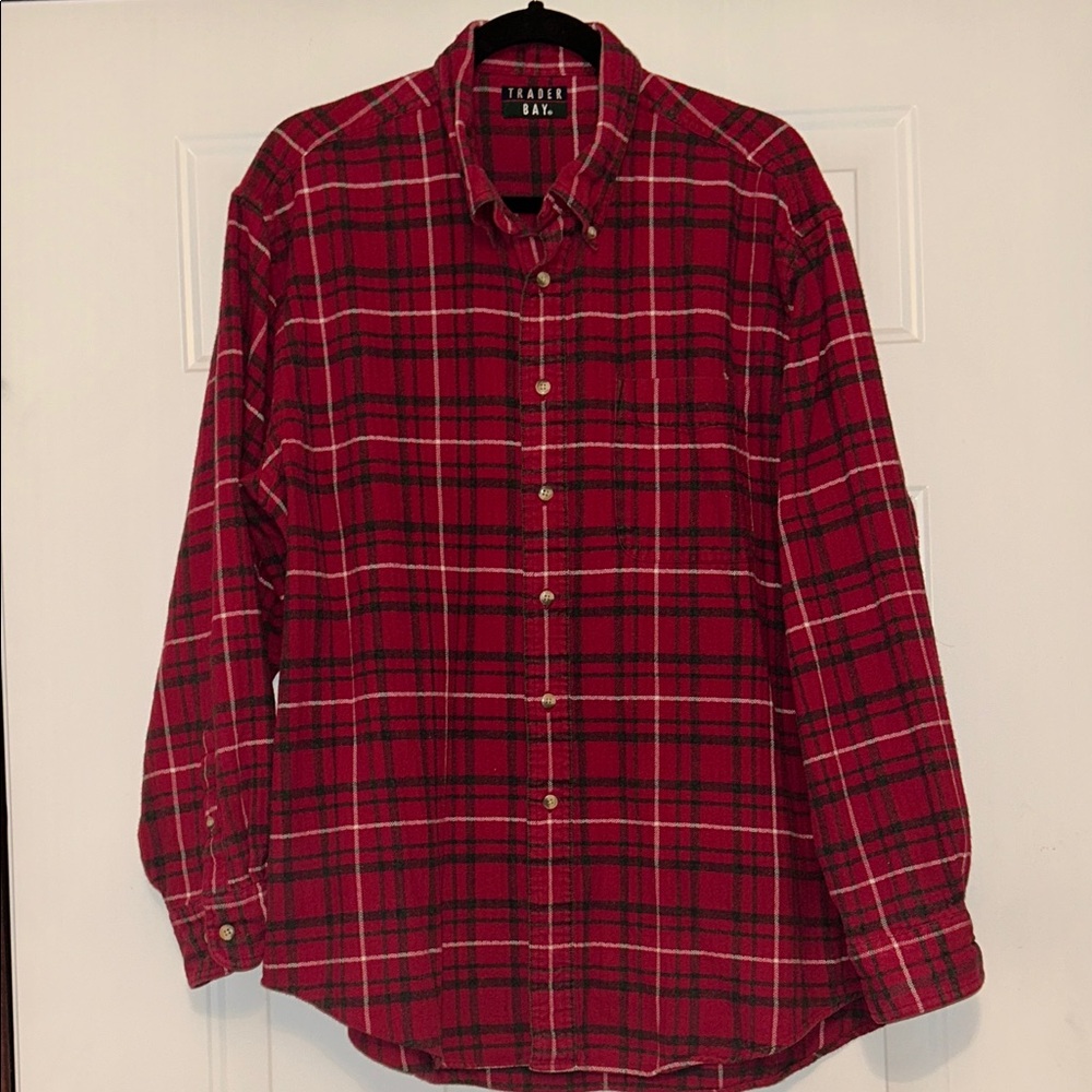 Trader Bay Men's Plaid Flannel Shirt XL Red Cotton Cabincore Casual Lumberjack